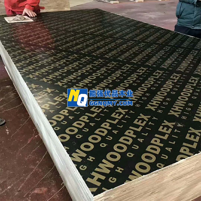 1698830321288464 1698830321288464